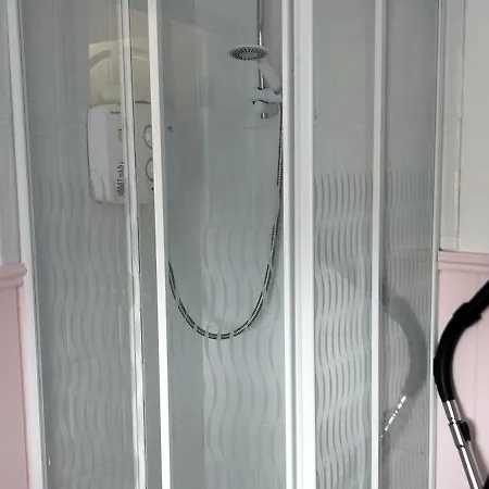 Charming Mullingar Retreat 招待所